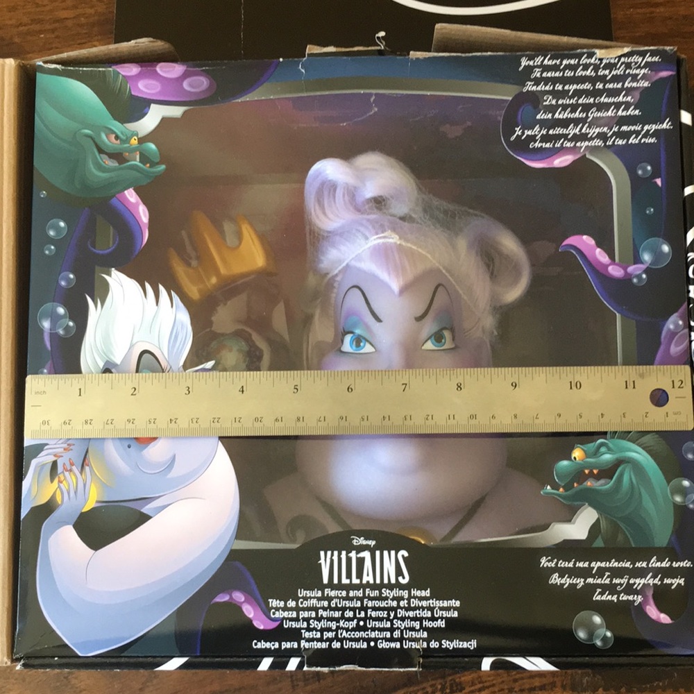 DISNEY Villains Ursula Styling Head - Purple and Black (Opened Box) Large Size - Picture 12 of 14